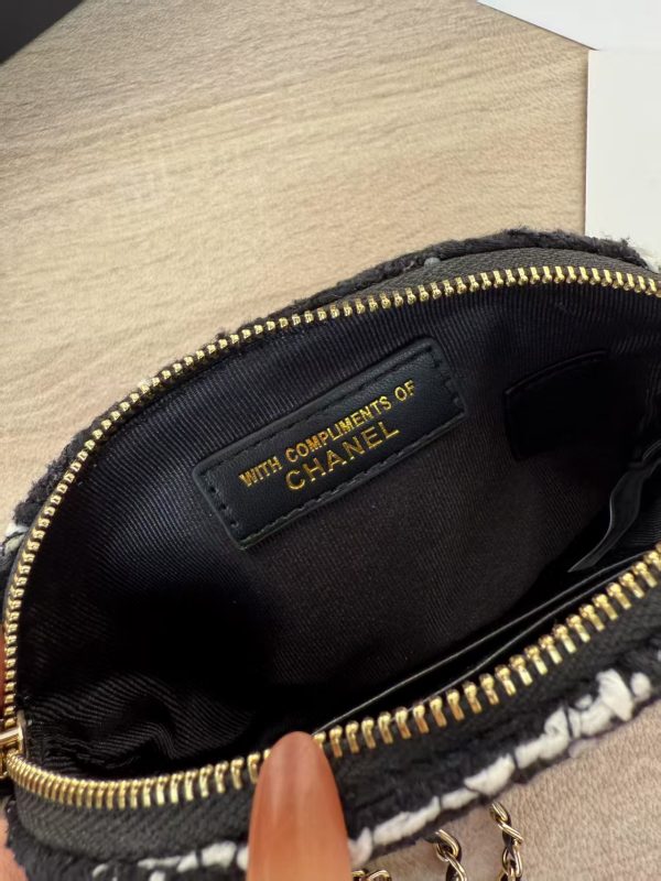 Beauty Gift Small Gabrielle Bag Shoulder Bag Limited edition Black Caviar - Image 6
