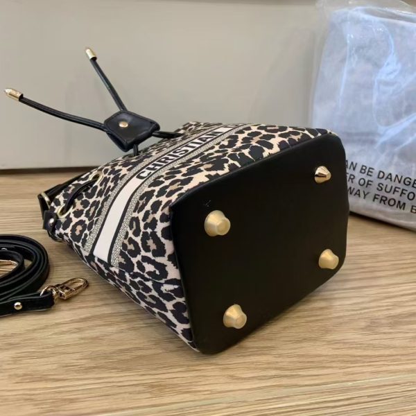 Women's Leopard Print Handbag - Image 7