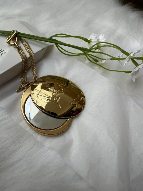 New & Boxed, Vintage chained Mirror - Image 6