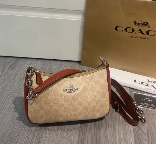 Teri Shoulder Bag Signature Canvas Light Brown CV933 - Image 10