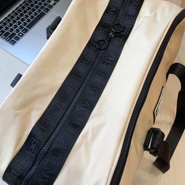 Novelty Duffel Weekender Travel Sports Duffle Bag Ivory NEW - Image 7