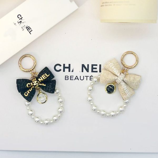 Pearl Bow Keychain