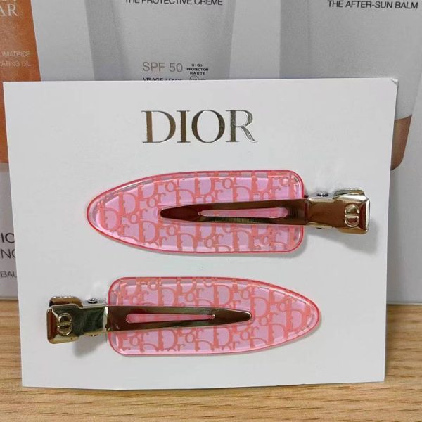 Pink Hair Clips 2 Piece Set Novelty GWP NEW