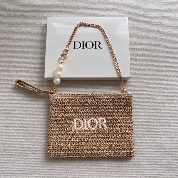 VIP GWP Converted Straw Raffia Woven Pouch Bag With Chain