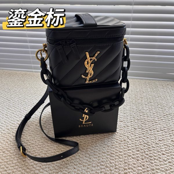 Beaute Beauty GWP VIP Vanity Case Converted Bag Black - Image 11