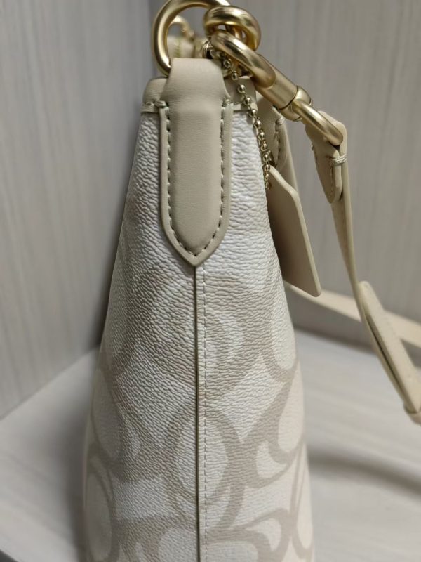 Laurel Leather Shoulder Bag White CBH87 - Image 9