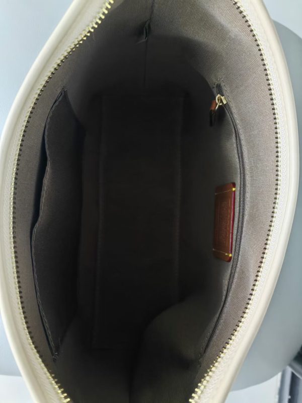 Laurel Leather Shoulder Bag White CBH87 - Image 5