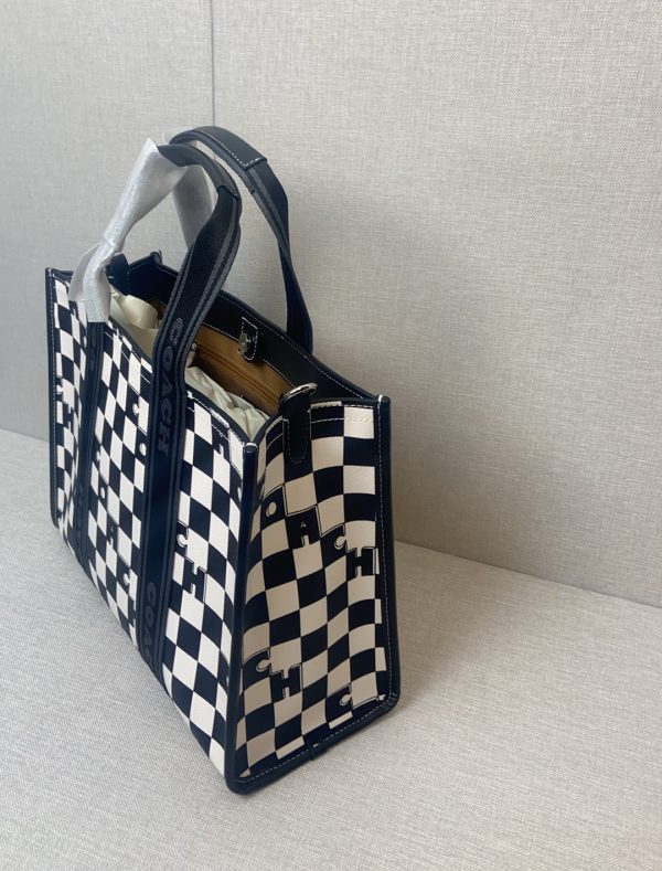 Smith Tote Bag Coated Canvas Leather Black CR101 - Image 5