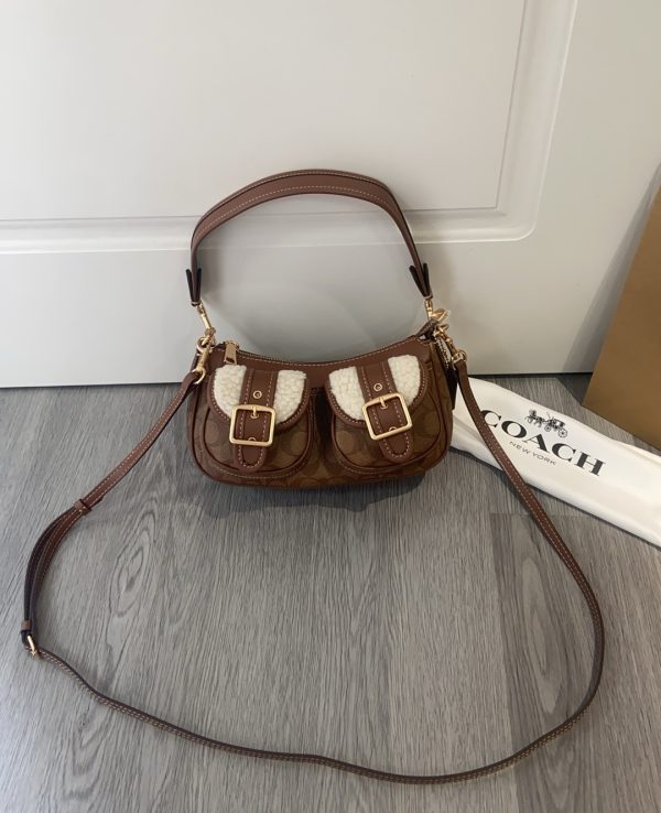 Ashton Baguette Bag In Signature Canvas CY658