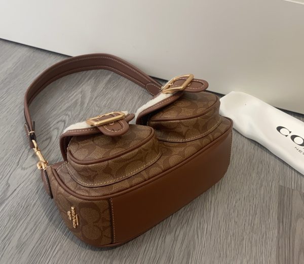 Ashton Baguette Bag In Signature Canvas CY658 - Image 4