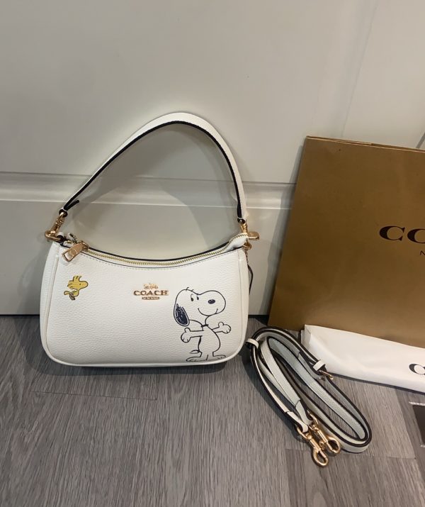 Peanuts Teri Shoulder Bag White CBJ76
