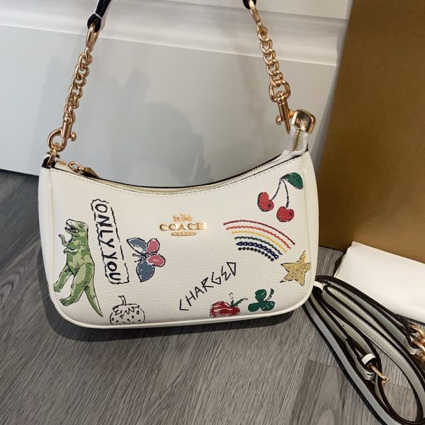 Shoulder Bag Leather White CAK17