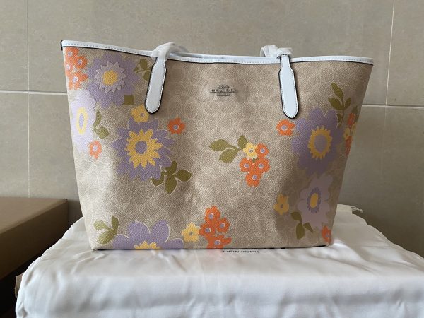 Tote Bag In Signature Canvas Leather Floral Print CBG71 - Image 8
