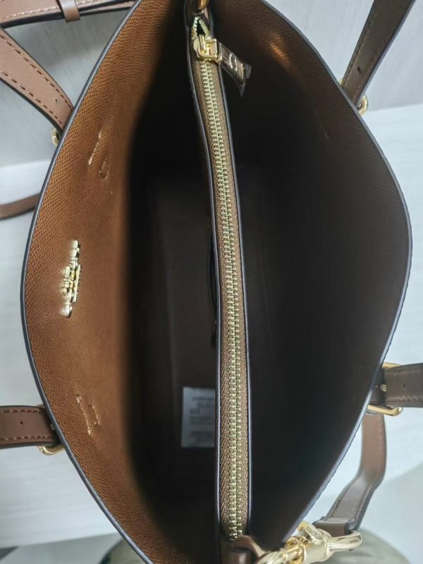 Mollie Tote Bag 25 In Signature Canvas With Shell Print CBH63 - Image 10