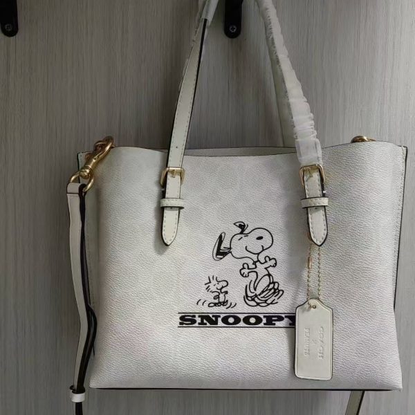 Mollie Tote Bag 25 Signature Canvas White CBJ87