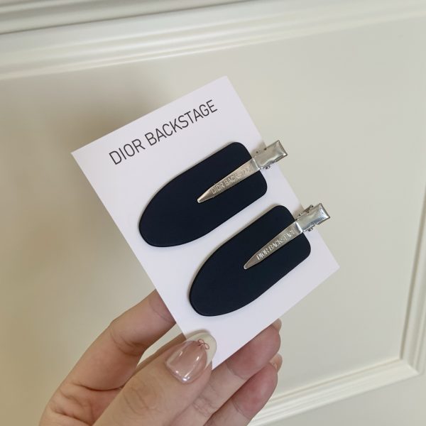 Black/White Hair Clips 2 Piece Set Novelty NEW - Image 10