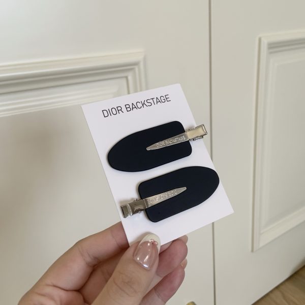 Black/White Hair Clips 2 Piece Set Novelty NEW - Image 11