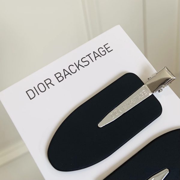Black/White Hair Clips 2 Piece Set Novelty NEW - Image 18
