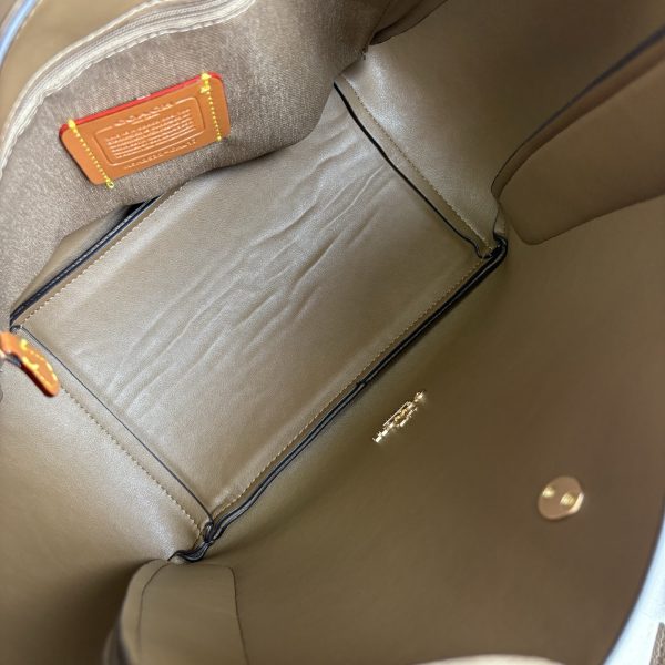 Hadley Turnlock Tote Bag Brown CAL17 - Image 3