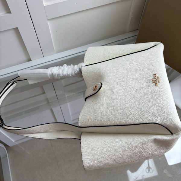 Hadley Turnlock Tote Bag White CAL17 - Image 3