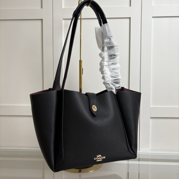 Hadley Turnlock Tote Bag Black CAL17