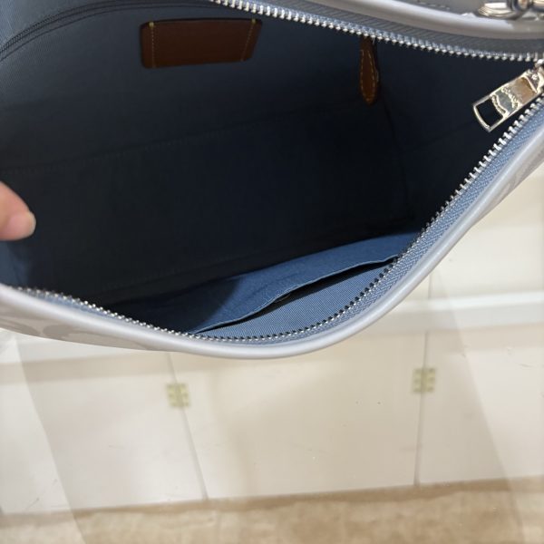 Laurel Shoulder Bag In Sketch Signature Canvas Blue CBH87 - Image 10