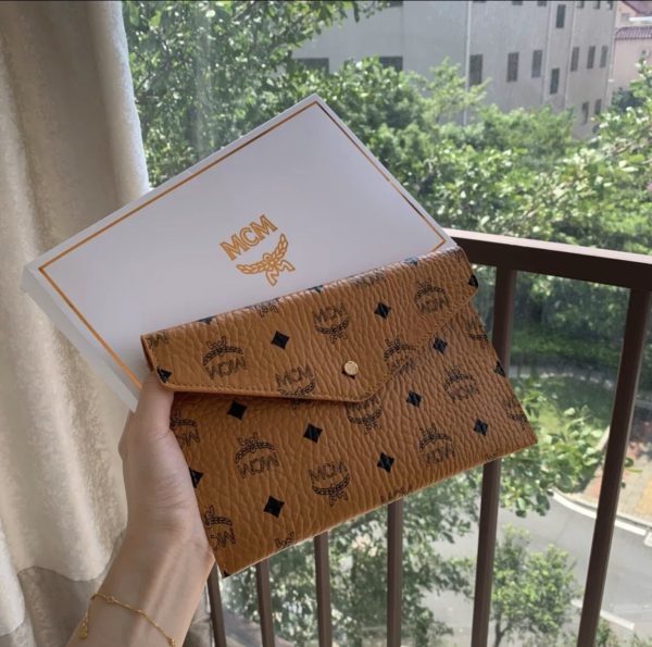 Envelope Pouch Clutch Cognac - Image 6