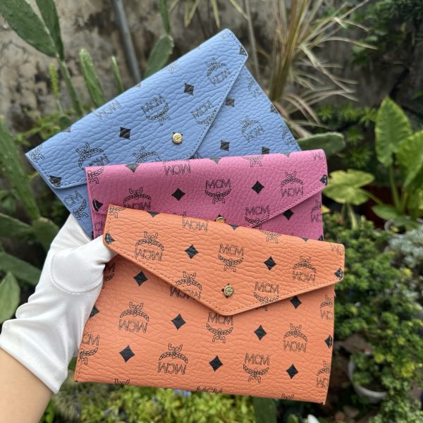 Envelope Pouch Clutch Cognac