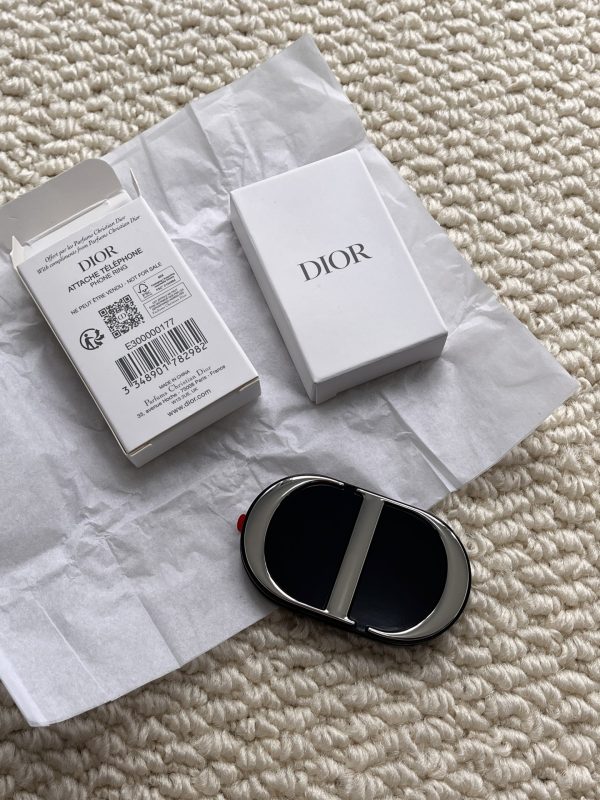 Limited Edition Double Compact Mirror Phone Holder - Image 3