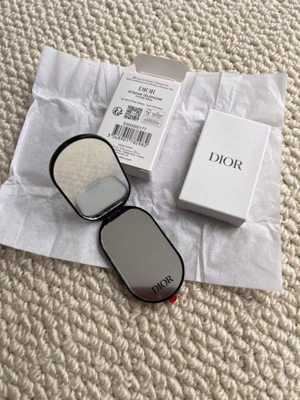 Limited Edition Double Compact Mirror Phone Holder - Image 4