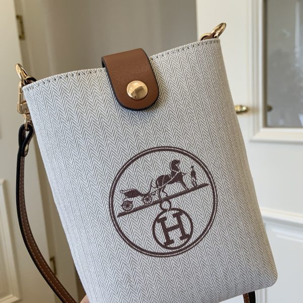 Phone Case Shoulder Bag - Image 5