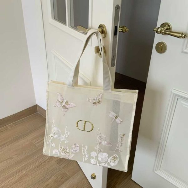 Butterfly Tote Mesh Makeup Bag Embroidered  Storage Bag - Image 5