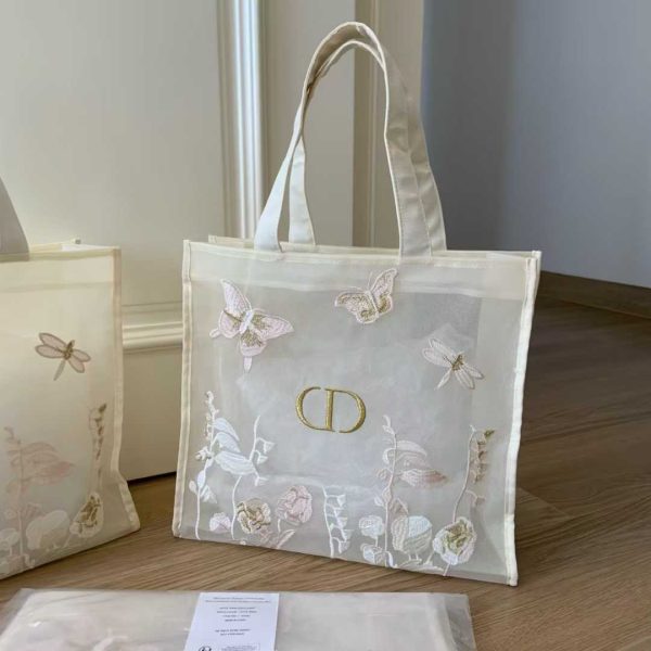Butterfly Tote Mesh Makeup Bag Embroidered  Storage Bag - Image 2