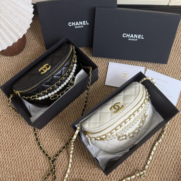 24A Pearl Chain Waist Bag - Image 2