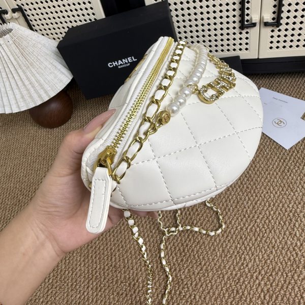 24A Pearl Chain Waist Bag - Image 11