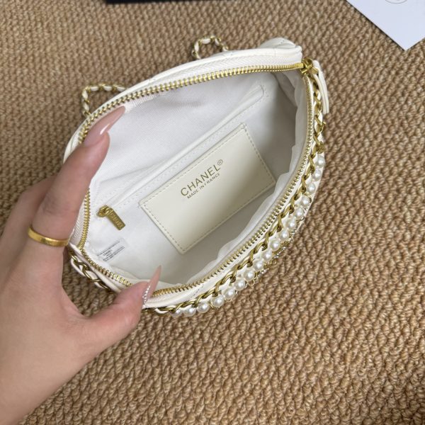 24A Pearl Chain Waist Bag - Image 14
